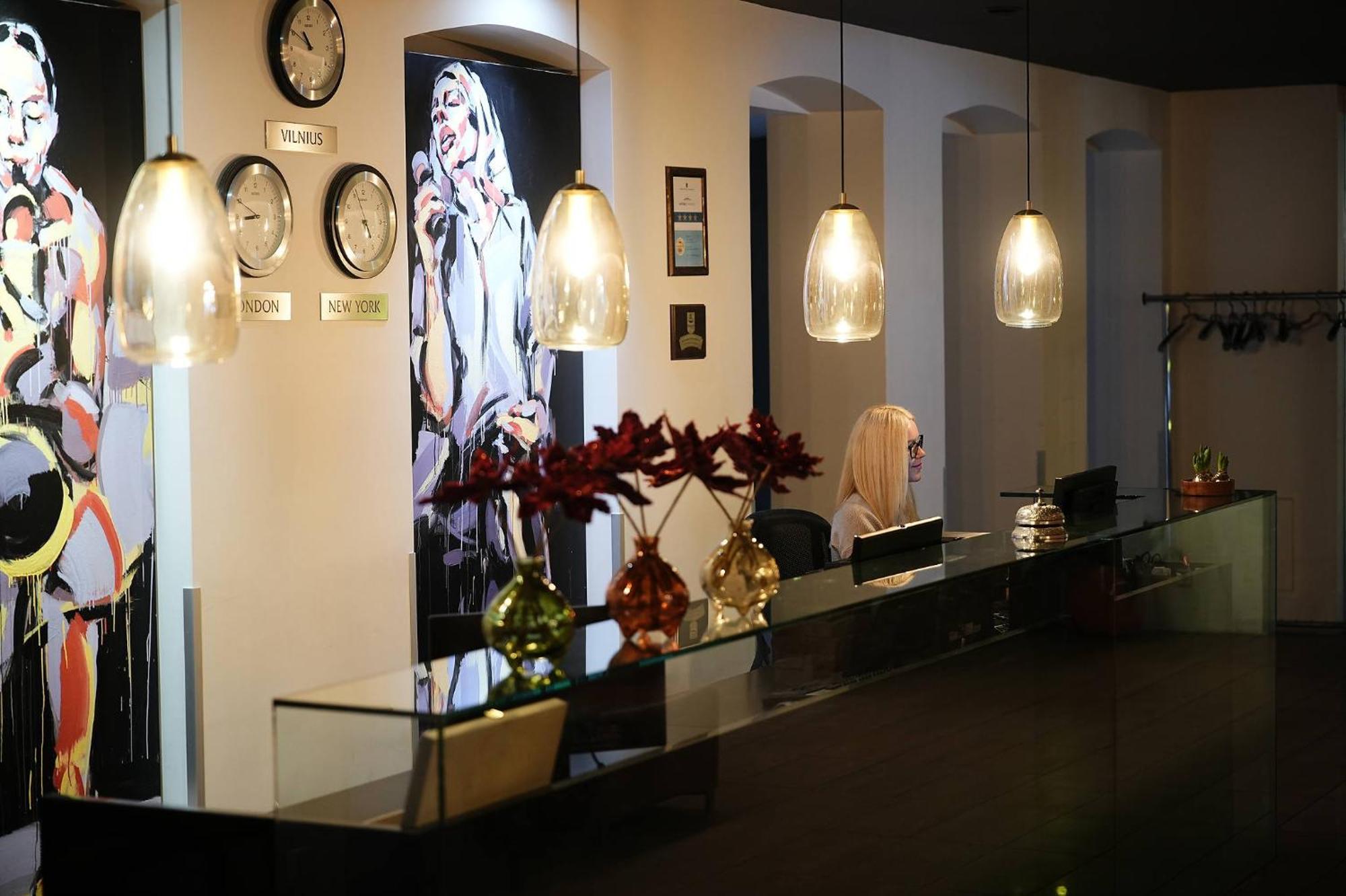 Hotel Navalis, كلابيدا المظهر الخارجي الصورة