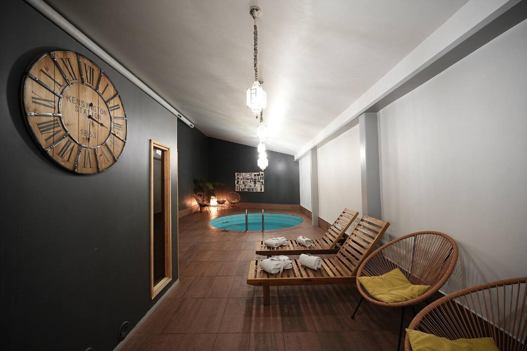 Hotel Navalis, كلابيدا المظهر الخارجي الصورة